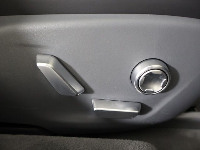 2025 Lucid Air Touring AWD - 23052909 - 37