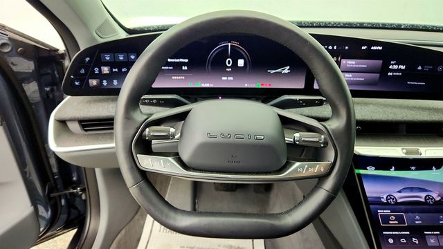 2025 Lucid Air Touring AWD w/ 19'' Aero Range Wheels - 23030666 - 12