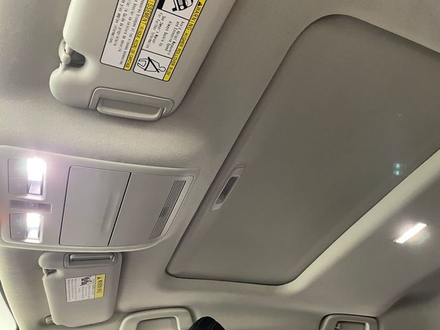 2025 Mazda CX-30 2.5 S Preferred Package AWD - 22954499 - 30