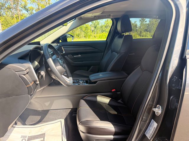 2025 Mazda CX-50 Hybrid PREMIUM PLUS PACKAGE AWD (MACHINE GREY METALLIC $595 VALUE) - 23043089 - 5