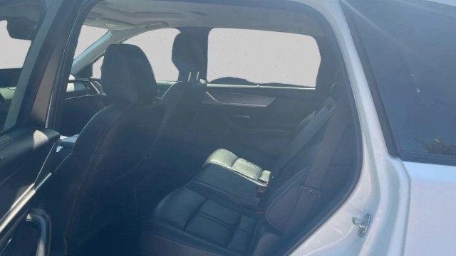 2025 Mazda CX-70 3.3 Turbo Preferred Package AWD - 23057183 - 16