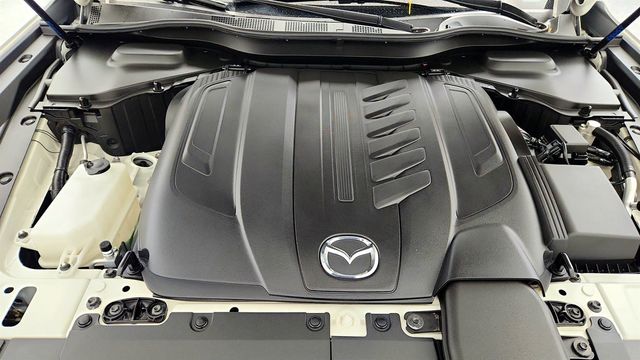 2025 Mazda CX-90 3.3 Turbo Preferred Package w/ 2nd Row Captain's Chairs - 23027403 - 27