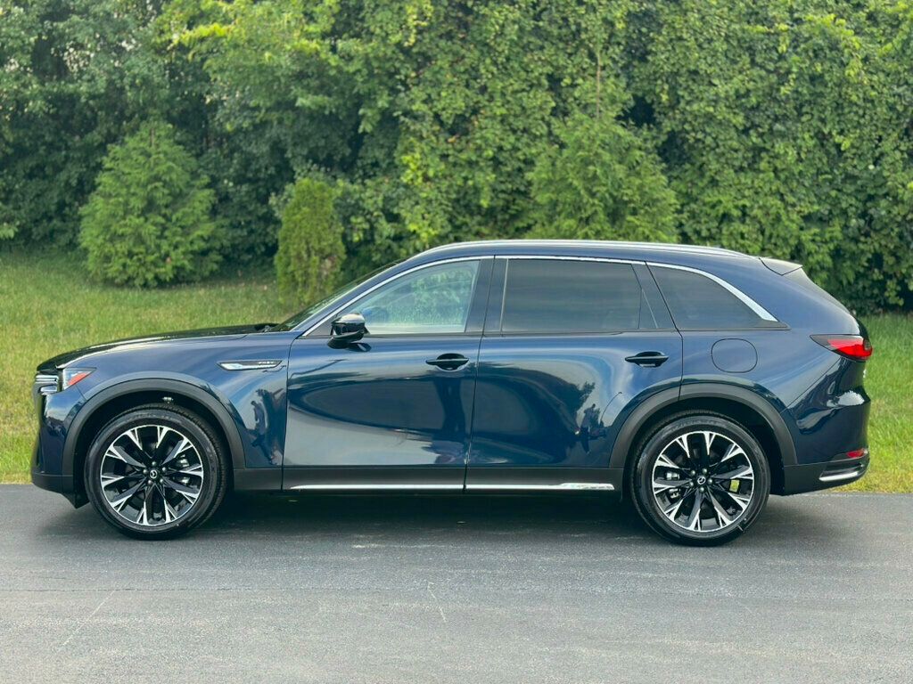 2025 Mazda CX-90 Premium Plus photo 3