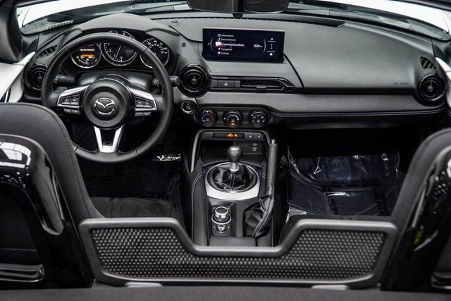 2025 Mazda MX-5 Miata Club Manual - 23066517 - 4