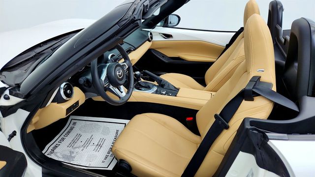 2025 Mazda MX-5 Miata Grand Touring Automatic with Nappa Leather - 22962097 - 19
