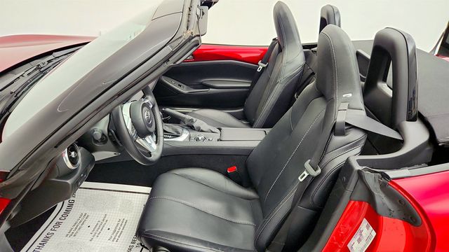 2025 Mazda MX-5 Miata Grand Touring Automatic w/ Wireless Apple CarPlay & Bose Premium - 23000082 - 19