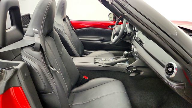 2025 Mazda MX-5 Miata Grand Touring Automatic w/ Wireless Apple CarPlay & Bose Premium - 23000082 - 21