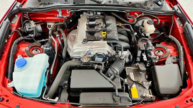 2025 Mazda MX-5 Miata Grand Touring Automatic w/ Wireless Apple CarPlay & Bose Premium - 23000082 - 23