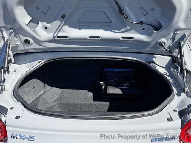 2025 Mazda MX-5 Miata RF Grand Touring Manual - 23000766 - 3