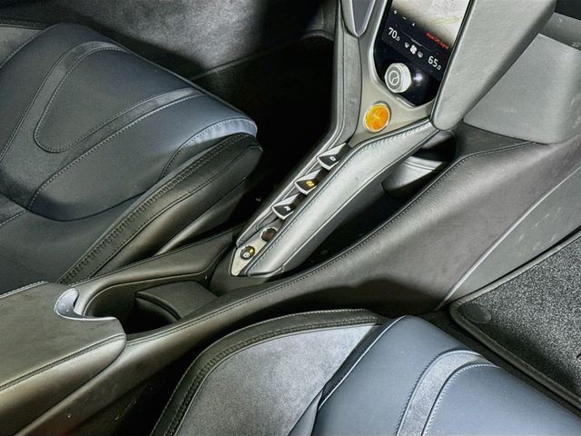2025 McLaren 750S Coupe - 23078676 - 17