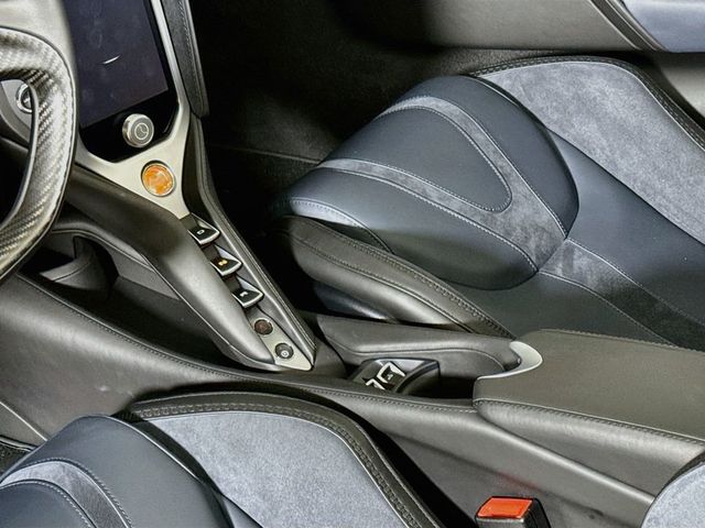 2025 McLaren 750S Spider - 23069552 - 13