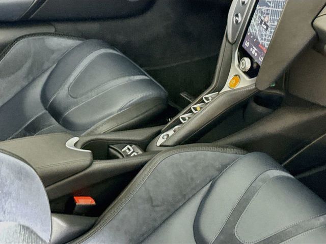 2025 McLaren 750S Spider - 23069552 - 17