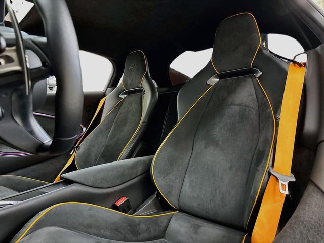 2025 McLaren Artura Performance Coupe - 23068036 - 12