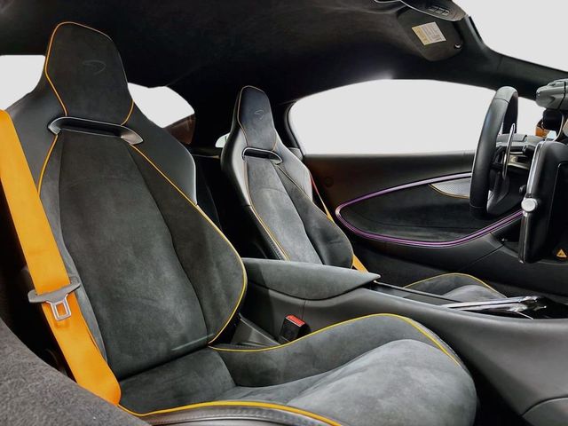 2025 McLaren Artura Performance Coupe - 23068036 - 13