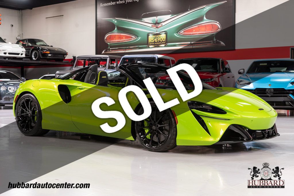 2025 McLaren Artura Spider - 22852533 - 0