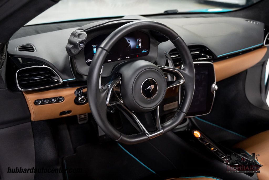 2025 McLaren Artura TechLux Spider - 22944375 - 22