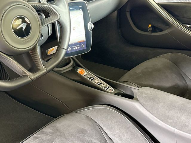 2025 McLaren Artura Spider Performance - 23027258 - 13