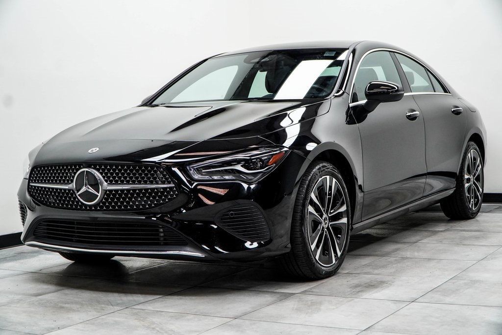 2025 Mercedes Benz CLA 250 photo 4