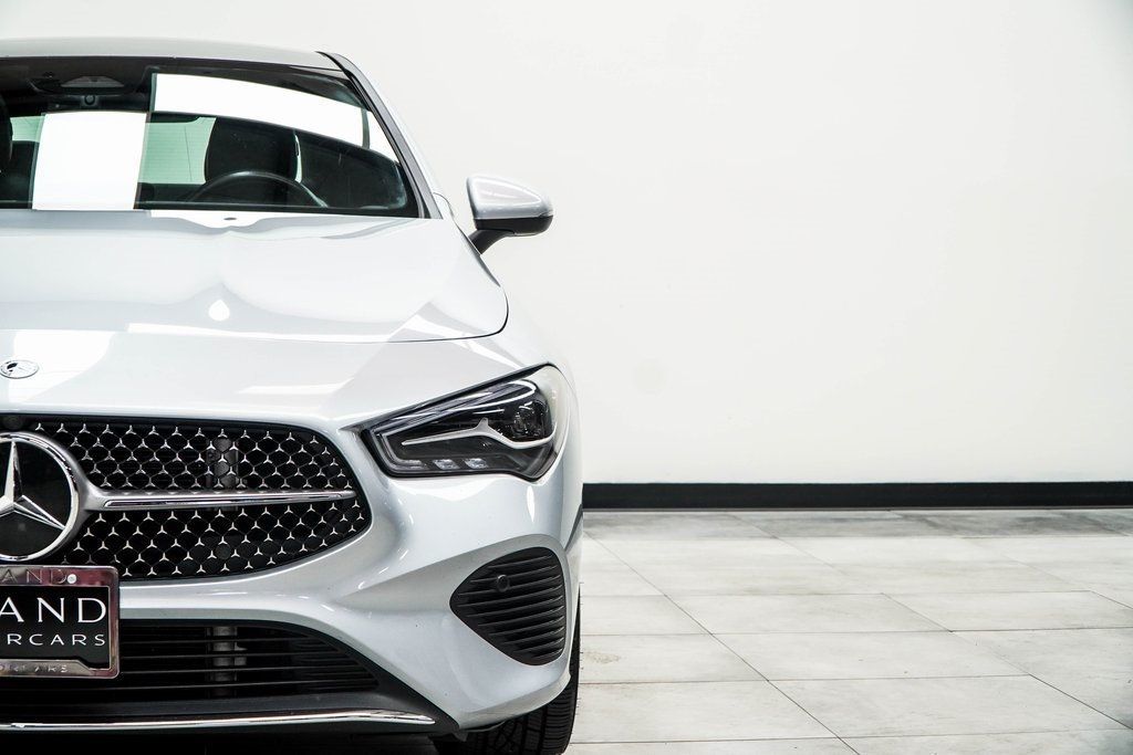 2025 Mercedes Benz CLA 250 photo 4
