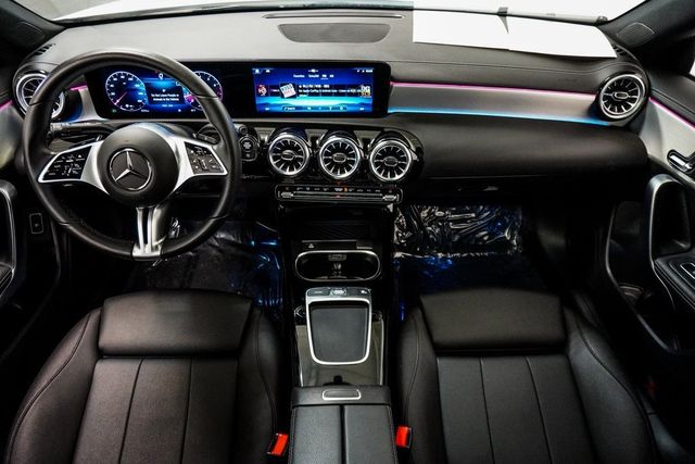 2025 Mercedes Benz CLA 250 photo 13