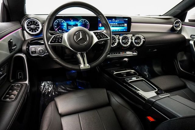 2025 Mercedes Benz CLA 250 photo 14