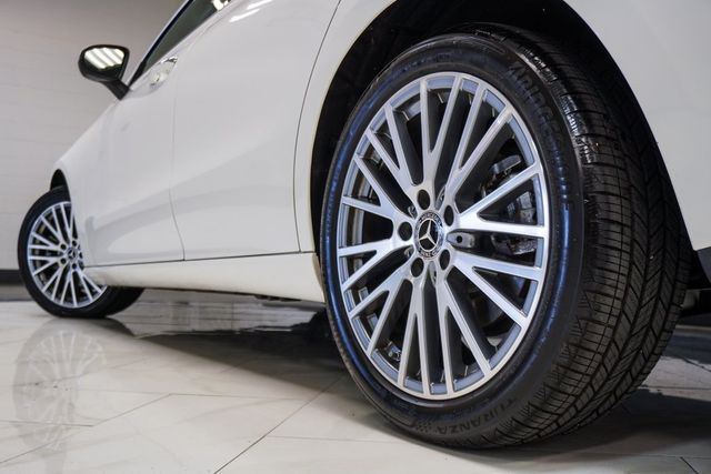 2025 Mercedes Benz CLA 250 photo 33