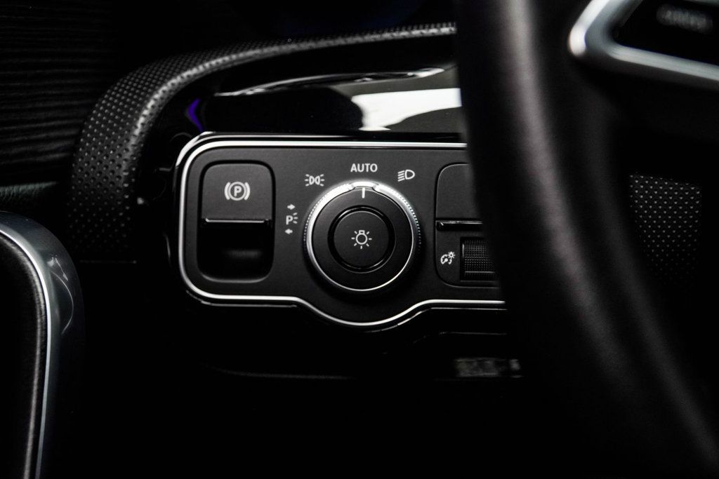 Mercedes-Benz CLA CLA 250 Coupe photo 31