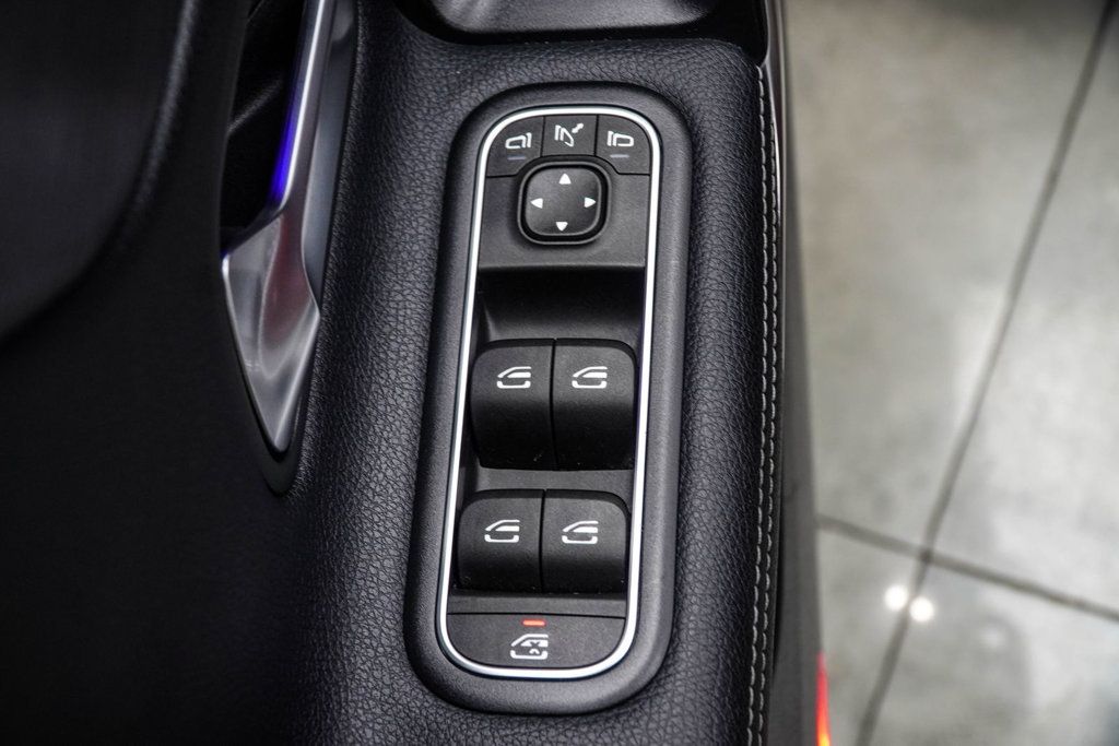 Mercedes-Benz CLA CLA 250 Coupe photo 35