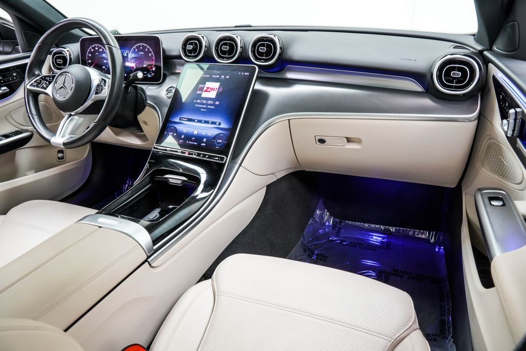 Mercedes-Benz C300 photo 22