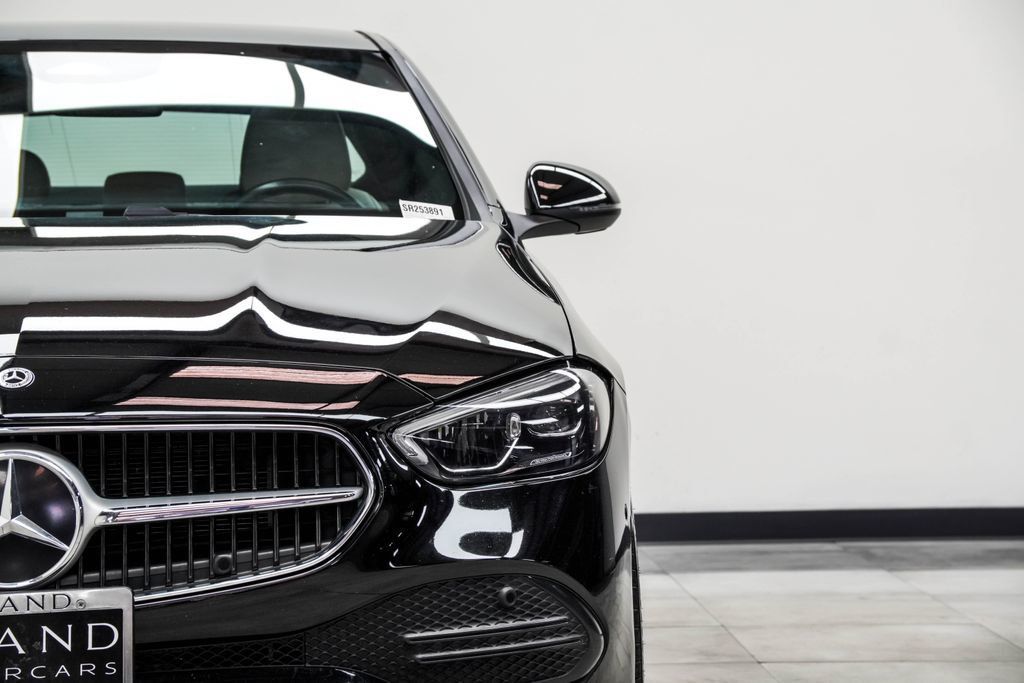 Mercedes-Benz C300 photo 7