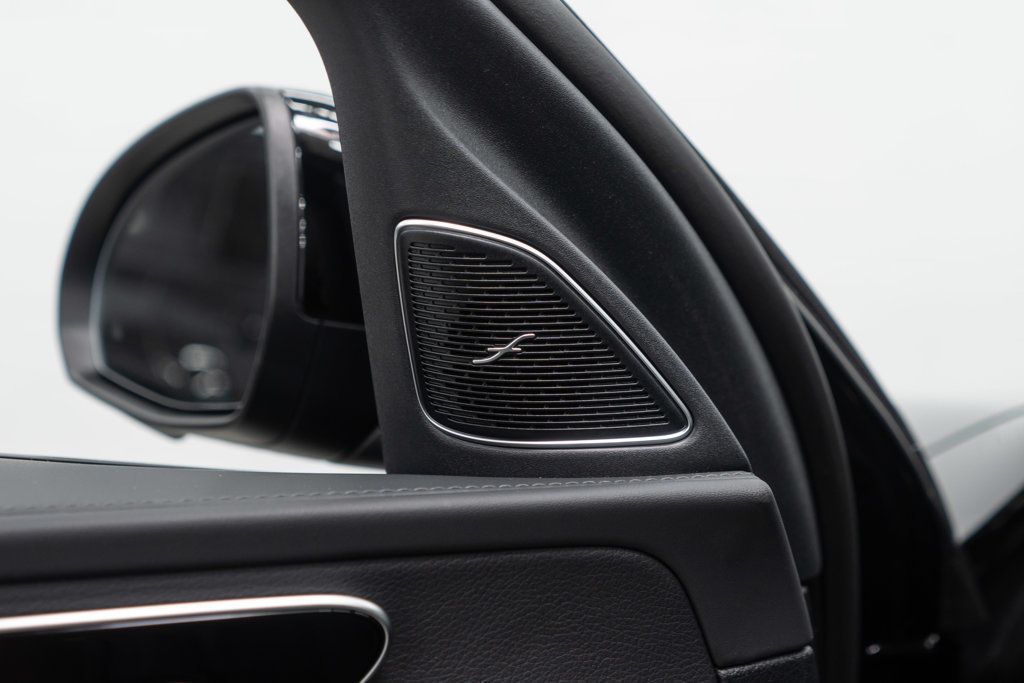 2025 Mercedes Benz C 300 4MATIC Sedan photo 15