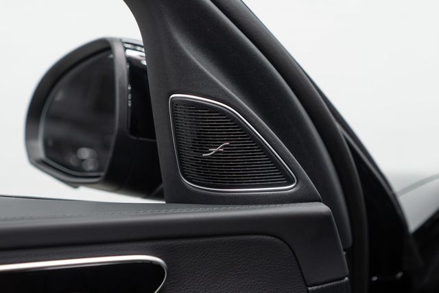 2025 Mercedes-Benz C-Class C 300 4MATIC Sedan - 22906327 - 16