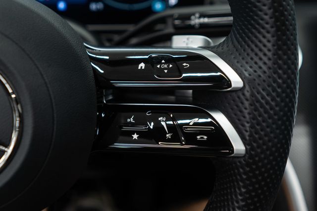 2025 Mercedes-Benz C-Class C 300 4MATIC Sedan - 22906327 - 20