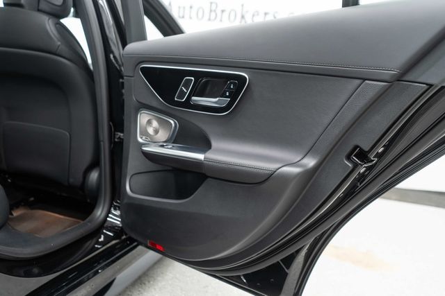2025 Mercedes-Benz C-Class C 300 4MATIC Sedan - 22906327 - 40