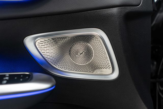 2025 Mercedes-Benz C-Class C 300 4MATIC Sedan - 22942087 - 16