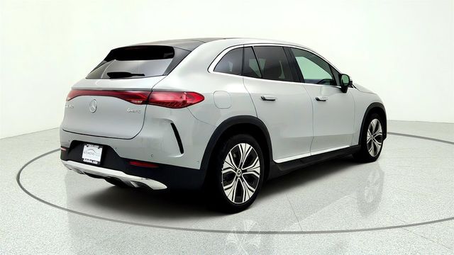 2025 Mercedes-Benz EQE EQE 350 4MATIC SUV w/ Driver Assist Pkg & DIGITAL LIGHT - 23065747 - 4