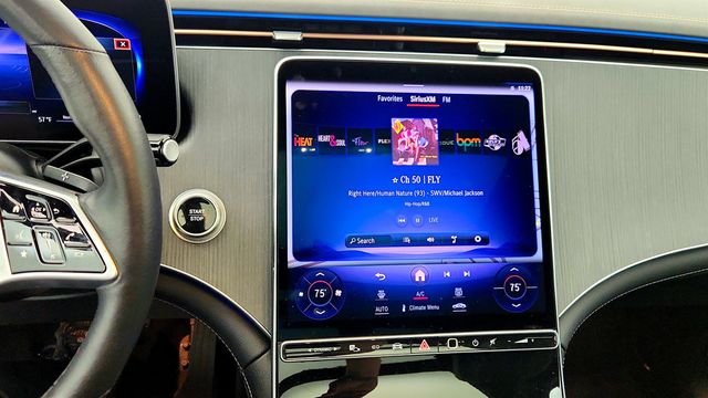 2025 Mercedes-Benz EQE EQE 350+ SUV, Exclusive w/ DIGITAL LIGHT & Driver Assistance - 23005663 - 16