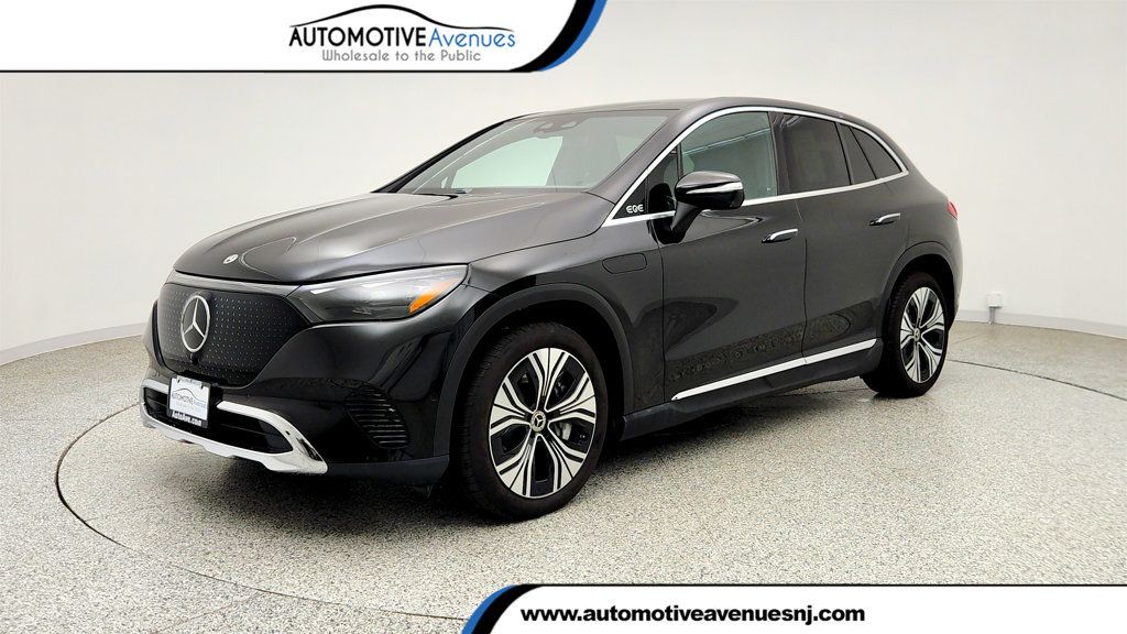 2025 Mercedes-Benz EQE EQE 350+ SUV w/ Driver Assistance Pkg & DIGITAL LIGHT Pkg - 23041470 | Video 1