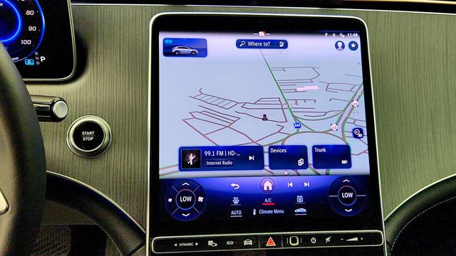 2025 Mercedes-Benz EQE EQE 350+ SUV w/ Driver Assistance Pkg & DIGITAL LIGHT Pkg - 23041470 - 15