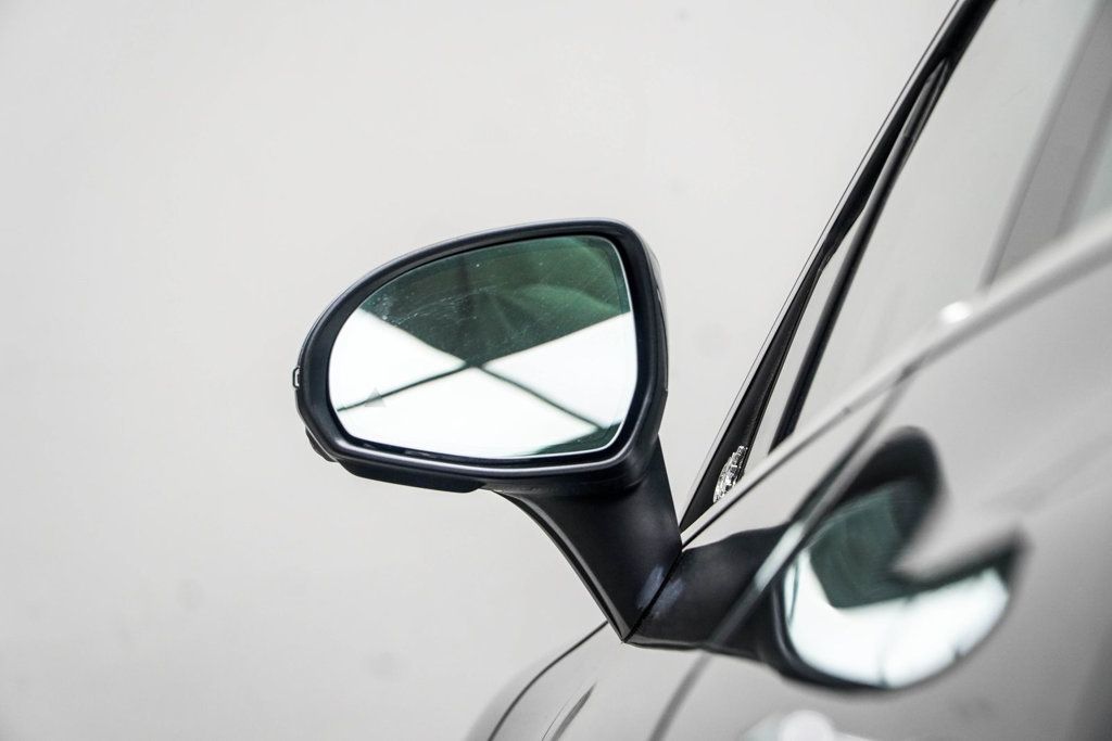 Mercedes-Benz EQE photo 15