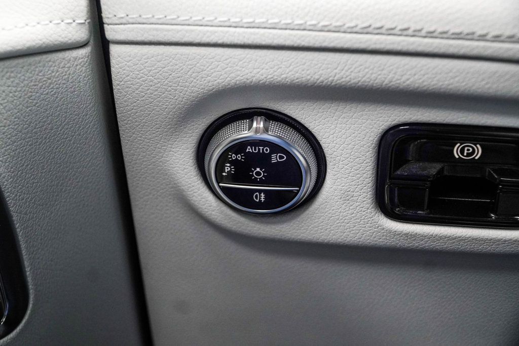 Mercedes-Benz EQE photo 29