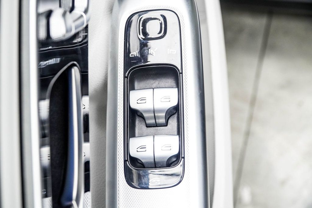 Mercedes-Benz EQE photo 34