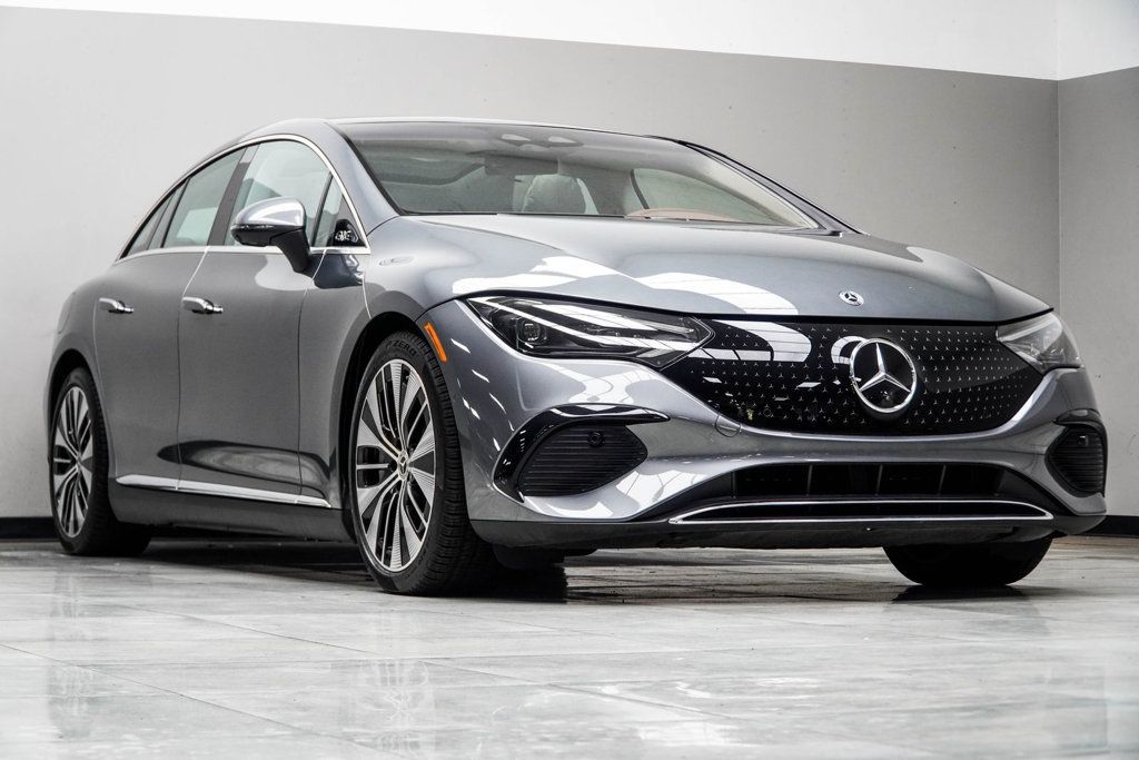 Mercedes-Benz EQE photo 4