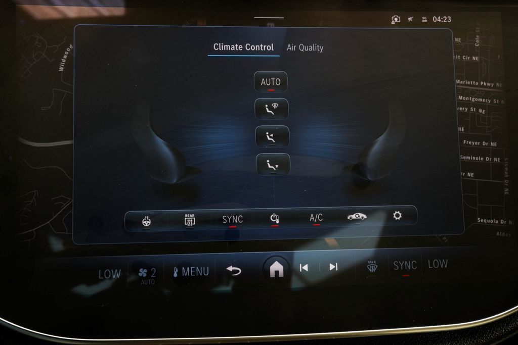 Mercedes-Benz E-Class photo 29