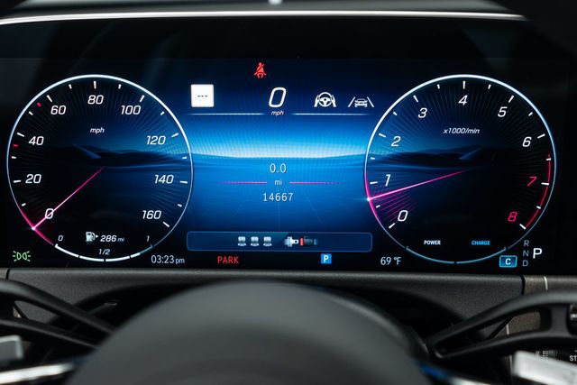 2025 Mercedes-Benz E-Class E 350 4MATIC Sedan - 22942089 - 19