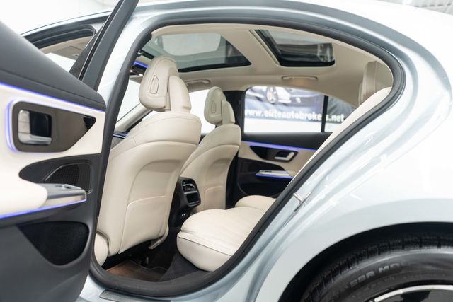 2025 Mercedes-Benz E-Class E 350 4MATIC Sedan - 22942089 - 34