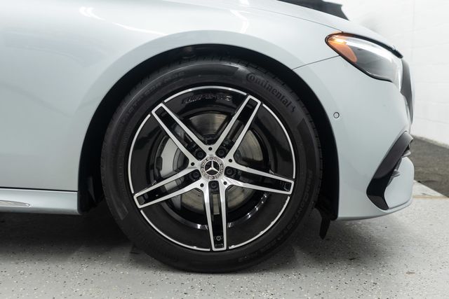 2025 Mercedes-Benz E-Class E 350 4MATIC Sedan - 22942089 - 40