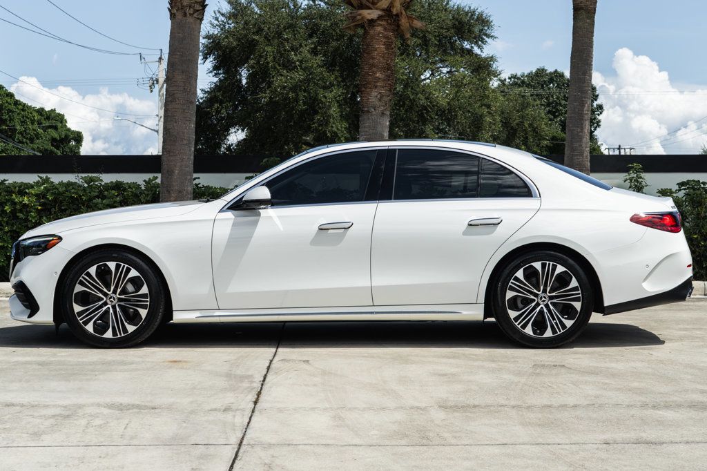2025 Mercedes Benz E 350 Sedan photo 3