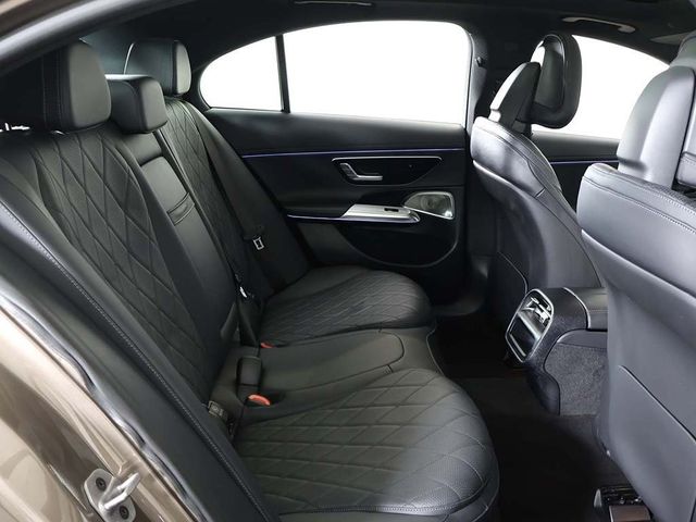 2025 Mercedes-Benz E-Class E 450 4MATIC Sedan - 22988318 - 37