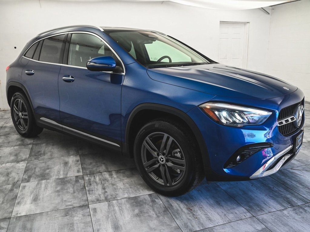 2025 Mercedes Benz GLA 250 4MATIC photo 3